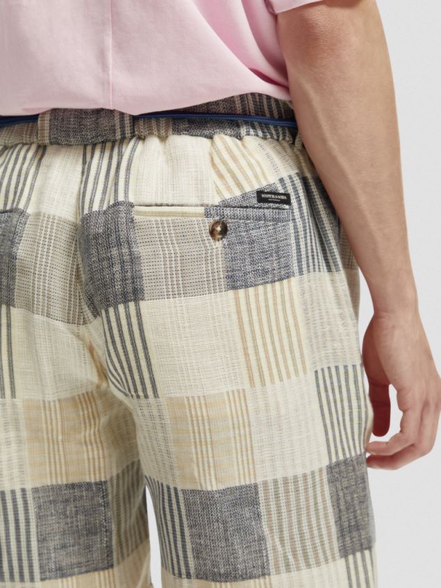 Scotch & Soda Men The Twilt Relaxed Fit Pleated Checked Shorts LP48HB609 Clothing Blue Check